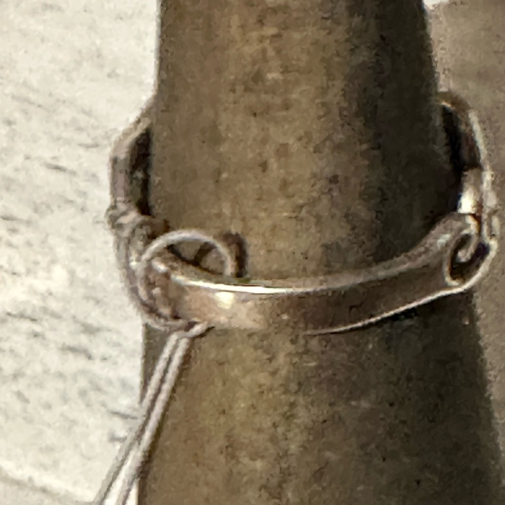 Carolyn Pollack Silver and Cream Ring - Picture 6 of 7